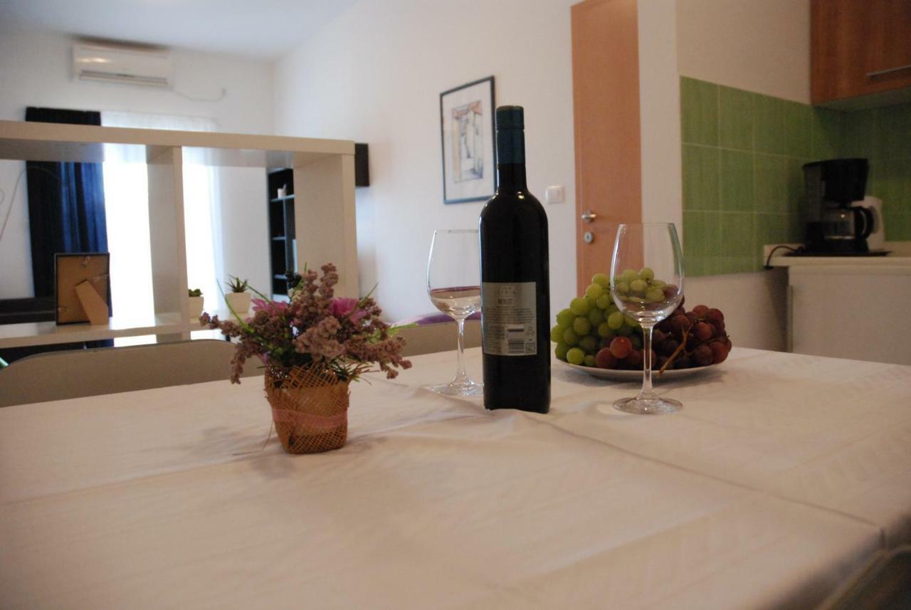 Apartmani Radin Rosini Екстериор снимка