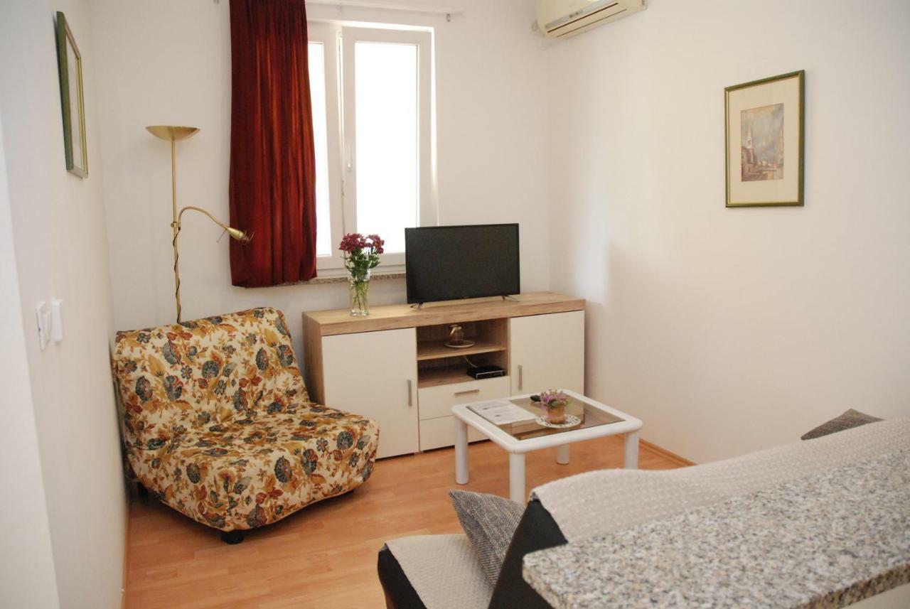 Apartmani Radin Rosini Екстериор снимка