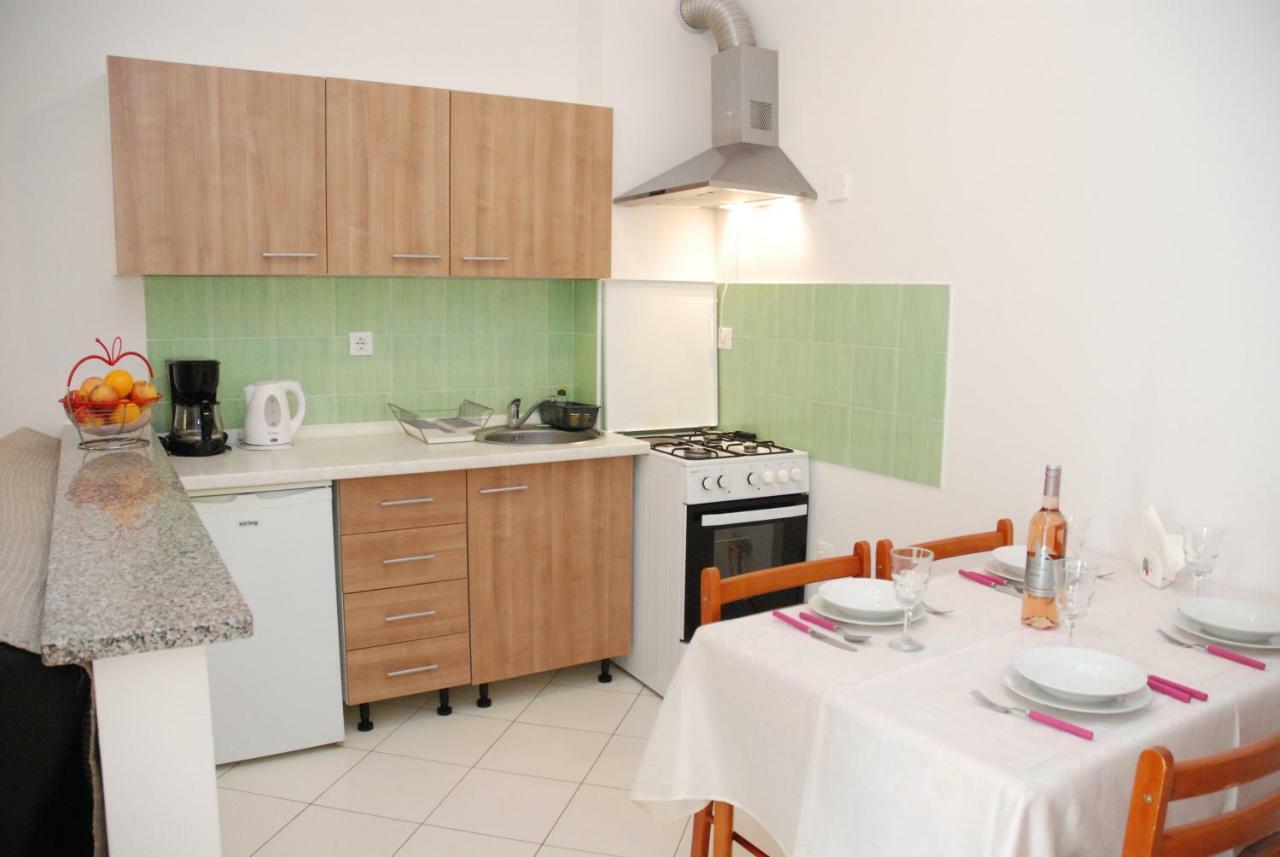 Apartmani Radin Rosini Екстериор снимка