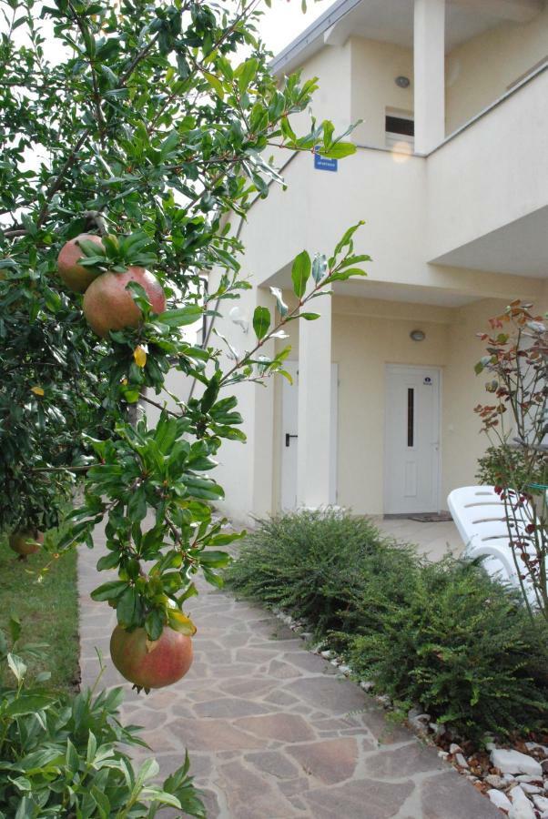 Apartmani Radin Rosini Екстериор снимка