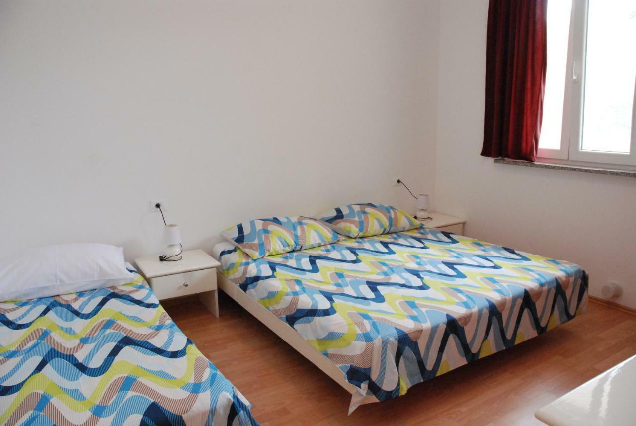 Apartmani Radin Rosini Екстериор снимка